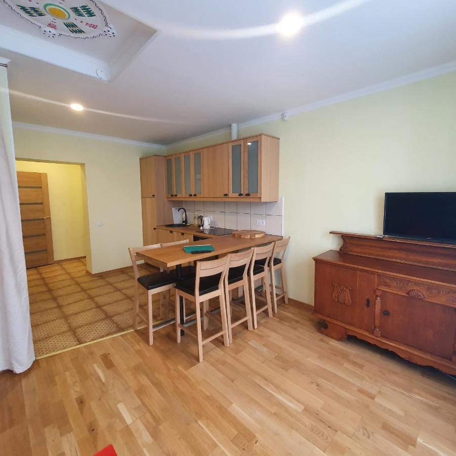 Hot Riga Ernestines Iela 7-7 Enjoy The Feel Of Home And History! מראה חיצוני תמונה